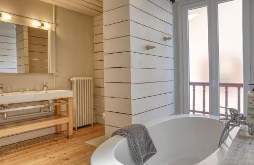 Saint-Gervais-les-Bains Hotel | La Féline Blanche Adult Only