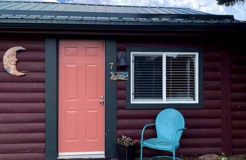 Lake George Cabin | Lake George Cabins & RV Park, Cabin 7, Horse, Mule and Geese
