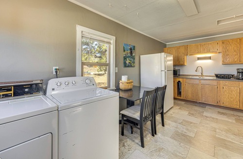 Florissant Cabin | Lake George Views! ‘The Cozy Cabin’ Near Hiking