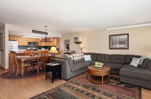 Grand Lake Condo | Lakefront + Ground Floor Condo - Two Patios - Near Downtown - W/D
