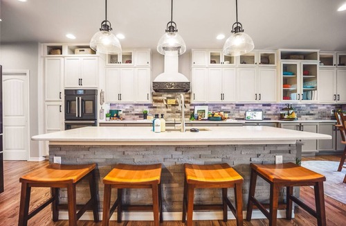 Monument House | Lakefront Spa Luxe View & Theater & Game Lounge Sleeps 10 USAFA 10 Min