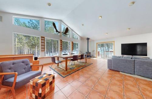 Valley of the Sun House | Lakeside Drive Retreat