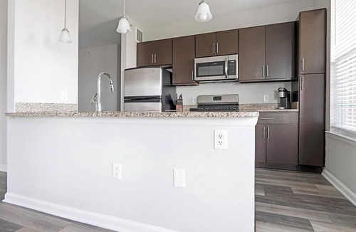Bayonne Apartment | Landing | Amazing 2BD, Gym, Game Room