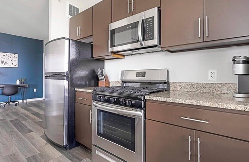 Bayonne Apartment | Landing | Amazing 2BD, Gym, Game Room