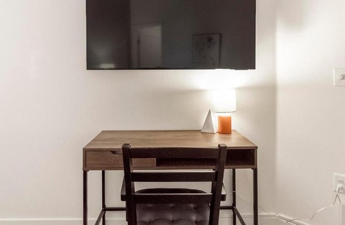 Northgate Apartment | Landing Beautiful 2BD Gym Pool