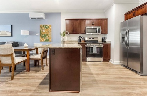 Johnstown Apartment | Landing | Beautiful 2BD, Gym, Yoga Studio