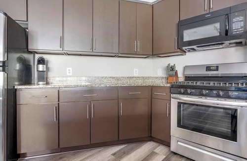 Bayonne Apartment | Landing | Chic 2BD, Gym, Game Room