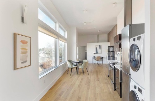 Cherry Creek Apartment | Landing | Incredible 2BD, Clubhouse