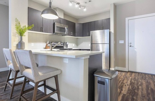 Washington Park West Apartment | Landing | Modern 2BD, Clubhouse, Gym