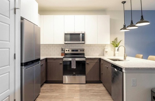 Downtown Colorado Springs Apartment | Landing | Spectacular 1BD, Yoga Studio, Gym