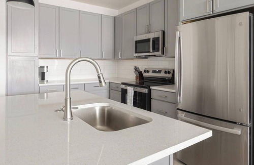 Broomfield Apartment | Landing | Stunning 2BD, Clubhouse, Yoga Studio