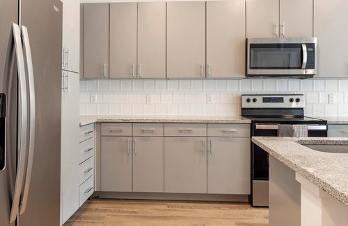 Northgate Apartment | Landing | Stylish 1BD, Pool, Gym
