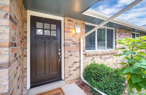Kipling House | Large 2 bedroom home with HUGE Yard * Easy Access