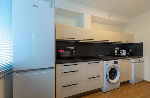 Prosek Apartment | Large apartment Prosek, 3 bedrooms - PVA EXPO Prague