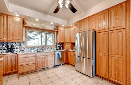 Estes Park House | Large Fun-Filled Family Mountain Home