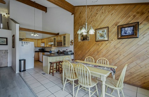 Pagosa Springs Condo | Last-Minute Summer Escape! Book an August Stay by 7/31 for 15% Off