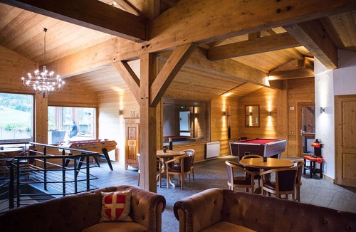 La Clusaz Apartment | LCZ - Charmant T4 spa et piscine, 4*