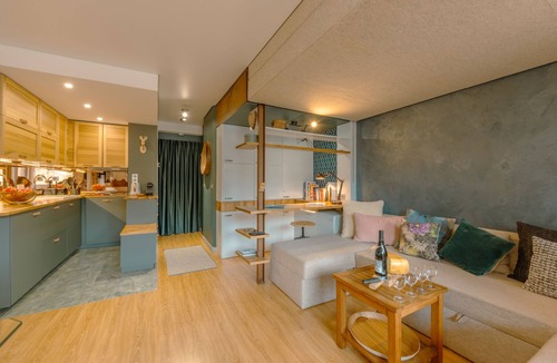 Chamonix City Centre Apartment | Le Balcon du Brévent Panoramic Mont Blanc Views, Chamonix, France