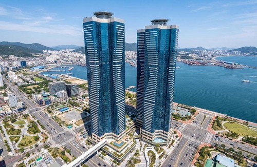 Ch'oryang-dong Apartment | Le Collective Busan station