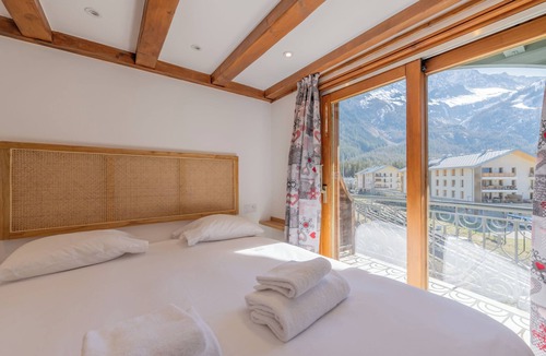 Argentiere Apartment | Le Cristal NB15 Mont-Blanc View, Pool, Parking & Free WiFi, Argentière (Chamonix), France