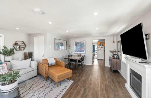 Leadville North House | Leadville Dairy Flat - 2 Bed with Office and HOT TUB