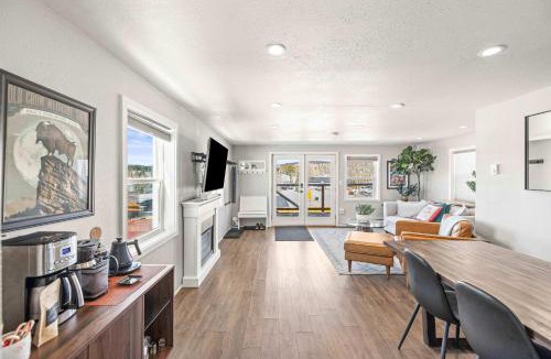 Leadville North House | Leadville Dairy Flat - 2 Bed with Office and HOT TUB