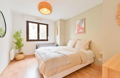 Koenigshoffen Est Apartment | Les Romains Strasbourg brand-new T4 & terrace