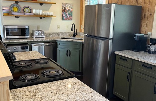 Estes Park Cabin | License # 3031 Estes Park remodeled detached cabin, views, quiet area.