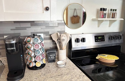 Sheridan House | Lilac Lodge near River Point