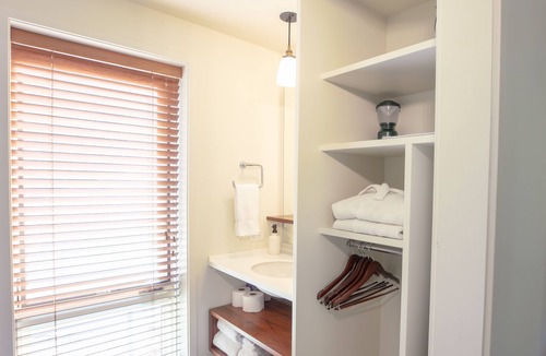 Green Mountain Falls House | Little Beaver Inn