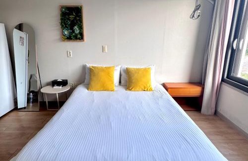 Aewol Apartment | Living in Jeju Island