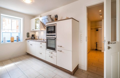 Busum Apartment | Living under thatch - vacation apartment for 2 persons