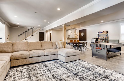 Blue River Cabin | Located just 1.3 miles to downtown Breck and ski resort Lic.#LR21-000002