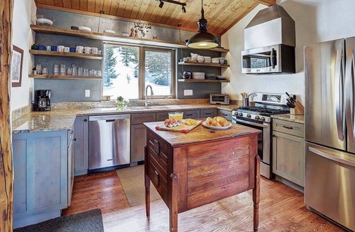 Breckenridge Park Estates House | Lodge at Boreas Pass: Rustic Home, Amazing Views of the 10 Mile Range-Hot Tub.