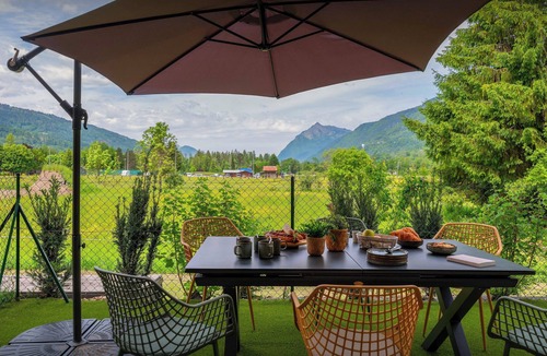 Samoens Apartment | Lodge Sami - comfortable apartment for 6 with a garden - OVO Network