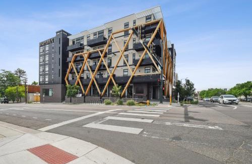 Highland House | Lofted Living | Espadin LoHi
