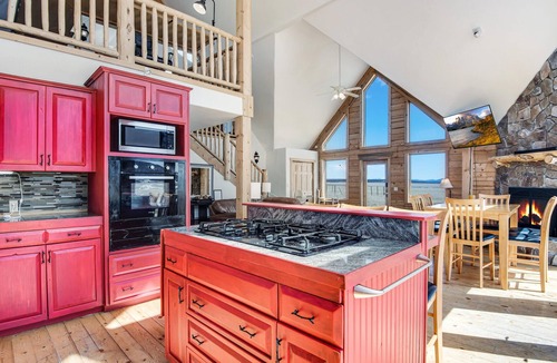 Fairplay House | Log Cabin W Hot Tub, Views &159 Acres for ATV Riding!