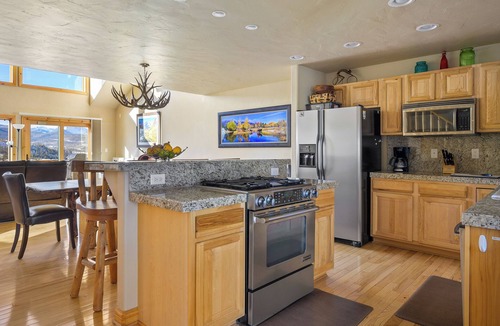 Fraser Condo | ♡ LOVE THIS PLACE! Spruce Ridge 708C | Valley Views | Private Hot Tub | Large & Spacious