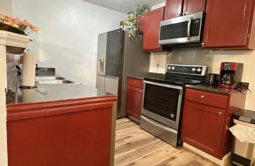 Southeast Colorado Springs Apartment | Lovely 2 Bedroom in the Heart of Colorado Springs
