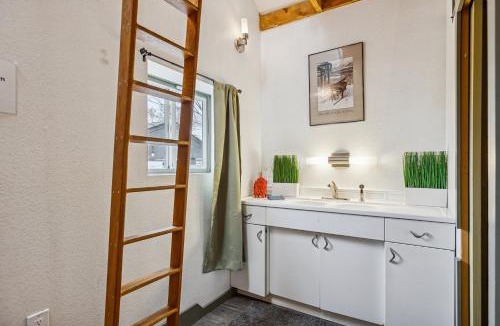 Lincoln Park House | Lovely 4 bedroom in perfect location