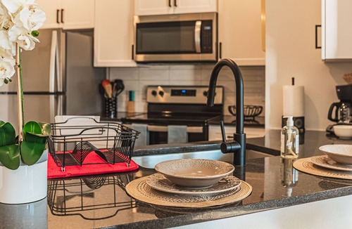 Colorado Springs Apartment | Lovely Modern Chic Cozy very clean enviornment