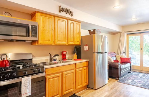 Mesa Cabin | Lower Cozy Cabin in Powderhorn Ski Resort