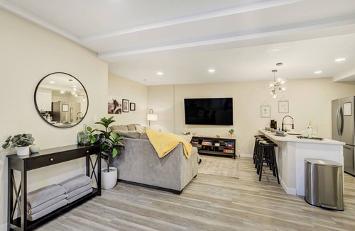 Cascade House | Lower Stone Lodge | Hot Tub| Game Room| Lower Unit