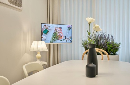Yeoksam House | Lumi Stay Gangnam Recovery Suite for International Women Only