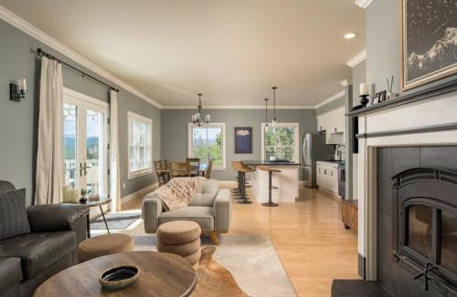 Black Hawk House | Luxe 4BR Mtn Retreat With Stunning Views Near Ski AndHikes