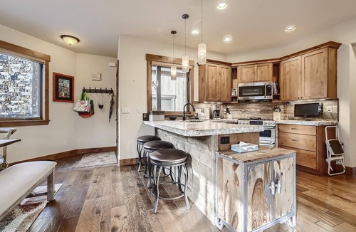 Frisco House | Luxury 2 Bedroom Townhome Close to Main Street!