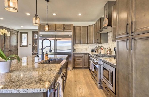 Granby House | Luxury 6 BDR Home! Skiing, Golf, Views, Hot tub!