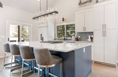 Edwards House | Luxury Arrowhead Home with A/C - Private Hot Tub, Game Room, Beautifully Remodeled
