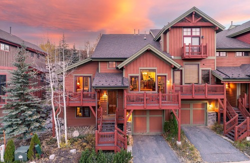 Bear Crossing House | Luxury Chalet 1240 /Hot Tub /Great Views /Best Price - $500 FREE Activities Daily