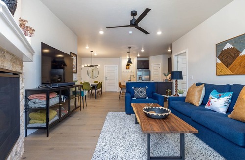 Lakeside Village Condo | Luxury Condo, Hot Tub, Balcony, Shuttle to Ski Slopes